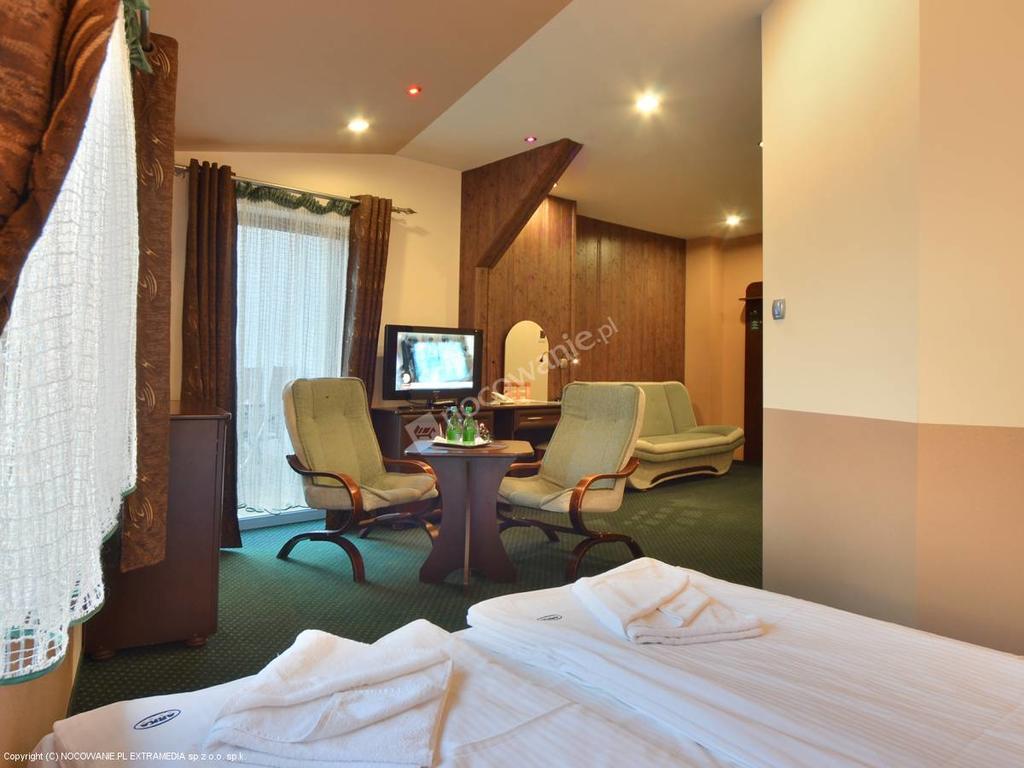 Arka Hotell 2*